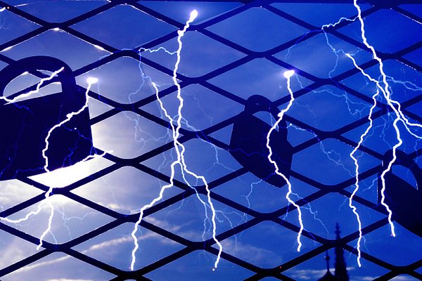 Bitcoins Are Not Tied Up on the Lightning Network, Say Creators Poon and Dryja